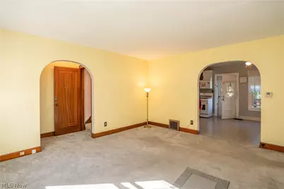 3609 Westview Avenue NW, Canton, OH 44709 - Photo 6