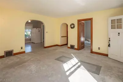 3609 Westview Avenue NW, Canton, OH 44709 - Photo 8