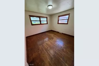 828 E Lucius Avenue, Youngstown, OH 44502 - Photo 12