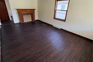 828 E Lucius Ave, Youngstown, OH 44502 - Photo 2