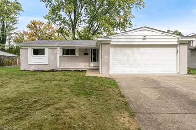 270 Michigan Avenue, Elyria, OH 44035 - Photo 1