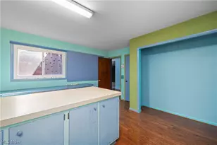 916 Elywood Dr, Elyria, OH 44035 - Photo 44