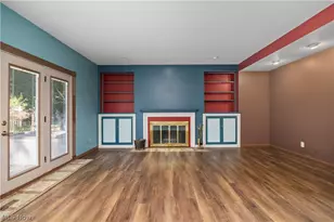 916 Elywood Dr, Elyria, OH 44035 - Photo 28