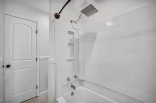 5140 Chestnut Hill Dr, Willoughby, OH 44094 - Photo 18