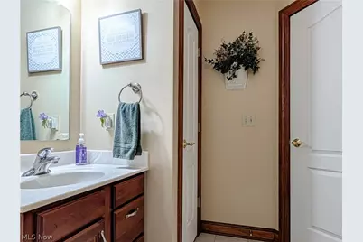 1202 Saint Abigail Street SW, Hartville, OH 44632 - Photo 26