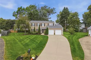 5224 Oakbriar Cir NE, Canton, OH 44705 - Photo 2