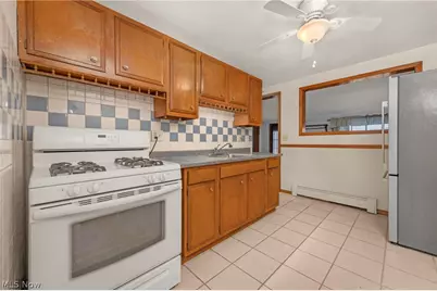 820 Longson Avenue, Elyria, OH 44035 - Photo 12