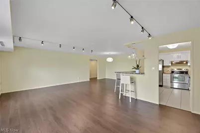 12500 Edgewater Drive #405, Oakwood, OH 44107 - Photo 16