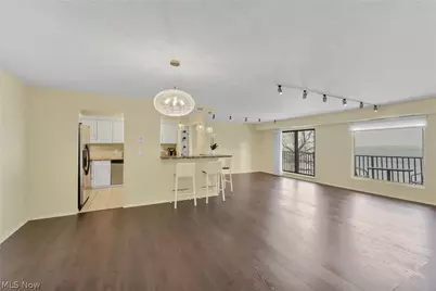 12500 Edgewater Drive #405, Oakwood, OH 44107 - Photo 4