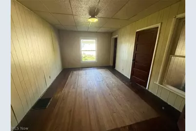 22203 Main Street, West Lafayette, OH 43845 - Photo 2