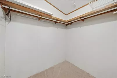 1233 Monterey Boulevard NW, North Canton, OH 44720 - Photo 14