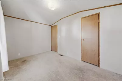 1233 Monterey Boulevard NW, North Canton, OH 44720 - Photo 18