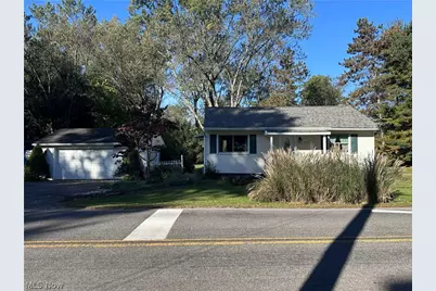 4131 Alabama Avenue NW, North Lawrence, OH 44666 - Photo 1