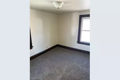 741 Iona Avenue, Akron, OH 44314 - Photo 8