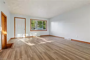 1302 East Ave, Akron, OH 44307 - Photo 8
