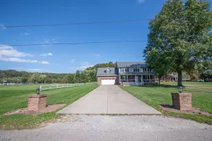 4033 W State St, New Philadelphia, OH 44663 - Photo 2