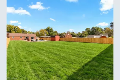 964 Robinson Avenue, Barberton, OH 44203 - Photo 34