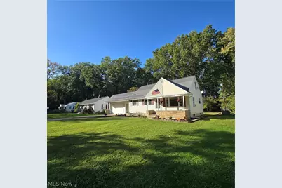 42108 Emerson Court, Elyria, OH 44035 - Photo 2