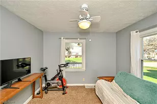 180 Davenport Ave, Akron, OH 44312 - Photo 22
