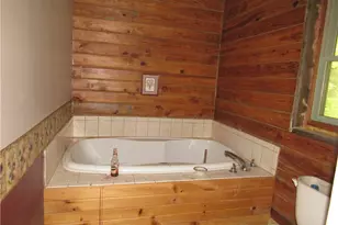 5575 Center Rd, Conneaut, OH 44030 - Photo 10