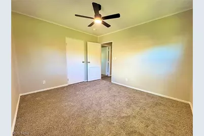3742 Gary Avenue, Lorain, OH 44055 - Photo 18