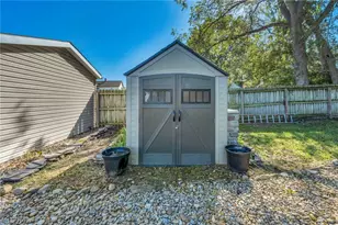 128 15th St NW, Barberton, OH 44203 - Photo 34
