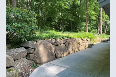 17079 Cats Den Road, Chagrin Falls, OH 44023 - Photo 26