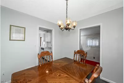 2564 8th Street, Cuyahoga Falls, OH 44221 - Photo 8