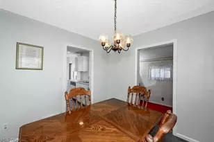 2564 8th St, Cuyahoga Falls, OH 44221 - Photo 8