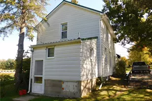8885 Center Rd, Ashtabula, OH 44010 - Photo 2