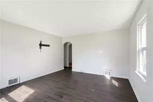 703 14th St NE, Canton, OH 44714 - Photo 4