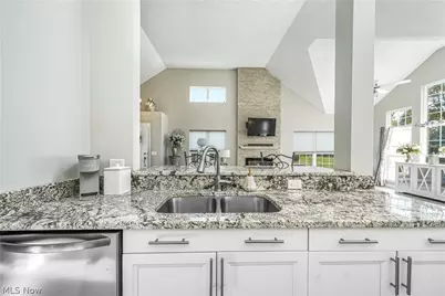 5228 Bridgewater Lane, Brunswick, OH 44212 - Photo 24