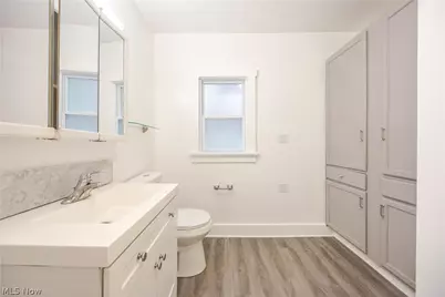 1390 E 109th Street, Loveland, OH 44106 - Photo 12