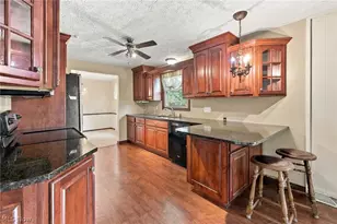 3821 Apache St NW, Uniontown, OH 44685 - Photo 6