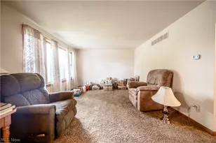 117 Smucker St, Orrville, OH 44667 - Photo 10