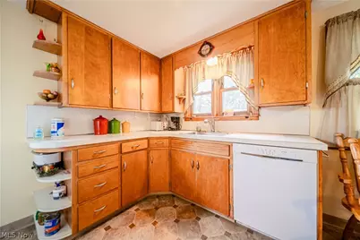 117 Smucker Street, Orrville, OH 44667 - Photo 12
