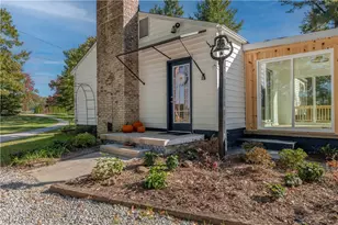 11829 Marlboro Ave NE, Alliance, OH 44601 - Photo 2