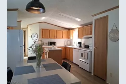 2656 Lake Breeze, Madison, OH 44057 - Photo 12