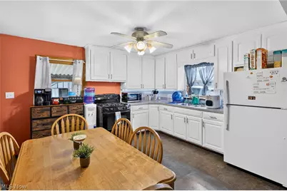324 Parkway Boulevard, Alliance, OH 44601 - Photo 12