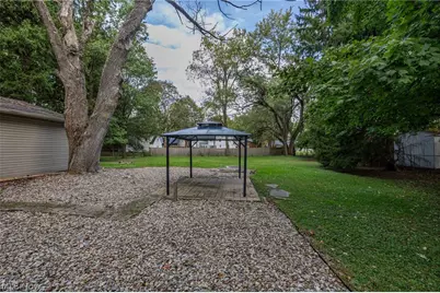 1949 Auten Drive, Akron, OH 44320 - Photo 32