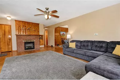 3864 State Road S, Ashtabula, OH 44004 - Photo 8