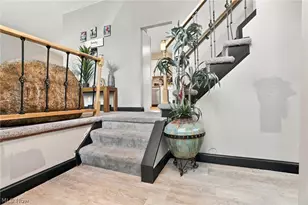 10060 Ridgewood Dr, Twinsburg, OH 44087 - Photo 6
