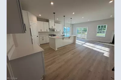 36044 Bridge Hampton Lane, North Ridgeville, OH 44039 - Photo 2