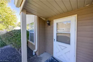 7373 Forsythia Ln, Northfield, OH 44067 - Photo 2
