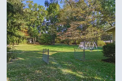 1745 Orchard Drive, Akron, OH 44333 - Photo 32