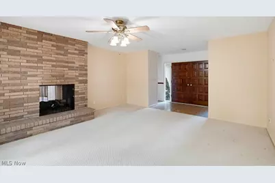5851 Mills Creek Lane, North Ridgeville, OH 44039 - Photo 4