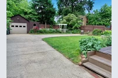 27 Mayfield Avenue, Akron, OH 44313 - Photo 44