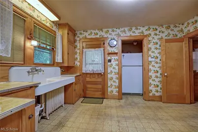 226 Storer Avenue, Akron, OH 44302 - Photo 22