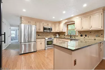 10900 Stafford Road, Chagrin Falls, OH 44023 - Photo 12