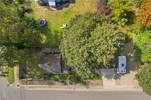 330 Leeds St, Akron, OH 44305 - Photo 32
